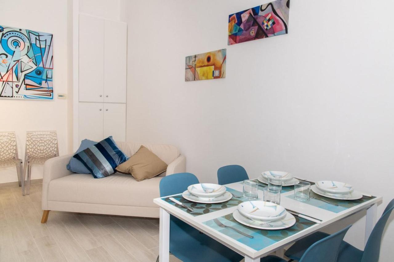 The Palm Sisters - Navigli, Bocconi Apartment Milano Ngoại thất bức ảnh