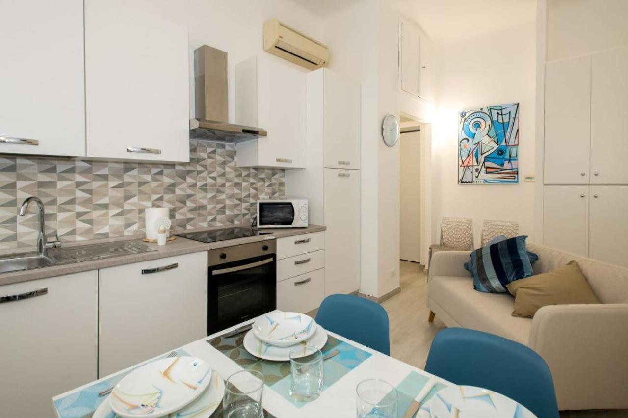 The Palm Sisters - Navigli, Bocconi Apartment Milano Ngoại thất bức ảnh