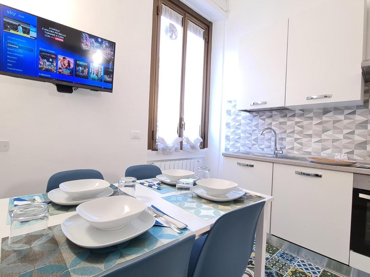 The Palm Sisters - Navigli, Bocconi Apartment Milano Ngoại thất bức ảnh